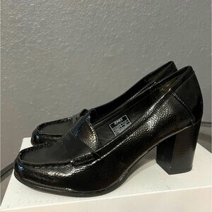 Jones New York | Heeled Loafers | Black